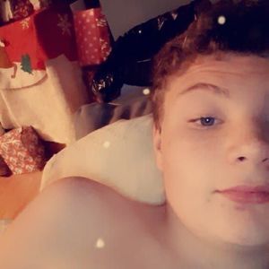 Meet your Posher, Ethan